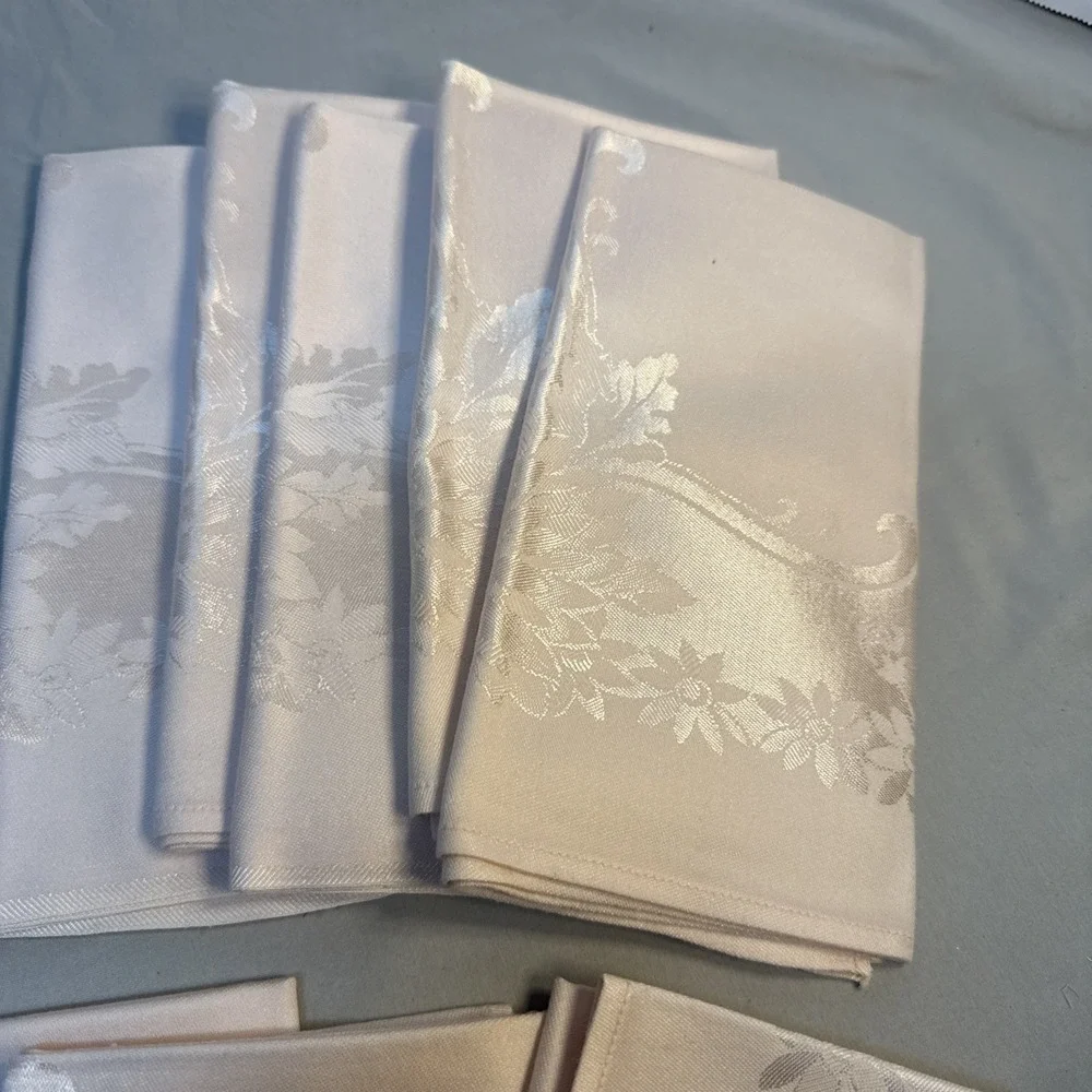 Vintage Pale Pink Damask Dinner Napkins Set of 8 Woven Floral Jacquard 1950s MCM